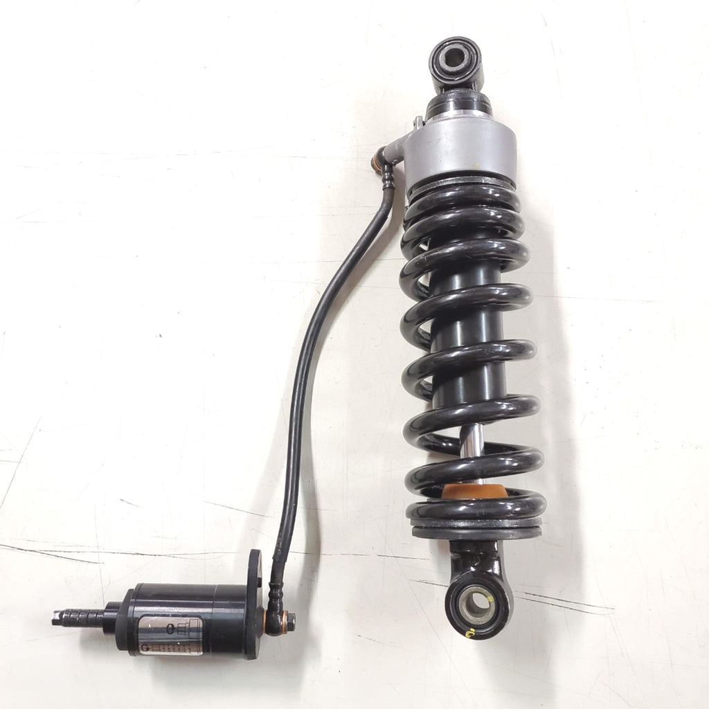 Rear Shock Lowering Kit – Harley M8 Softail FLHC 2018-2023 – Remote Pre-load Adjustable