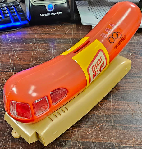 VTG 1992 Oscar Mayer "Weinermobile" Hot Dog Mobile Coin Piggy Bank Plastic