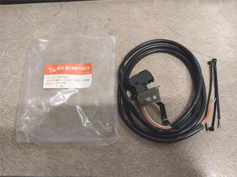 Black Right Turn Signal Switch 1PC 25870DA Harley 1996-2013 FLSTF FLH XL Dyna