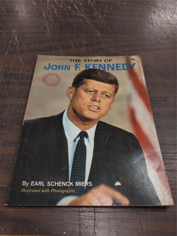 Short Vtg Paperback Book Story John F. Kennedy Earl Schenck Miers 1964 President