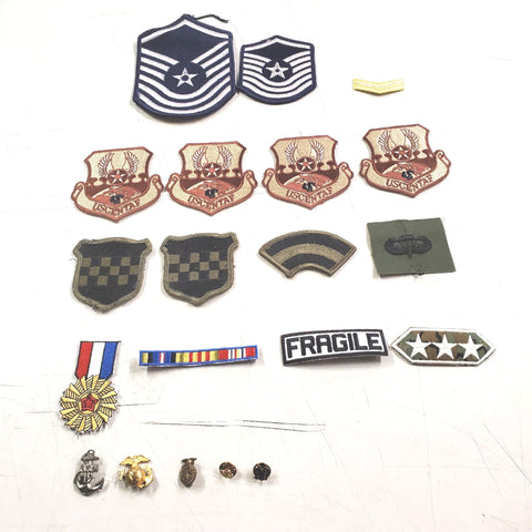 VTG LOT Mixed Military 15 Patches & 5 Pins Collectibles Airforce Marines Navy