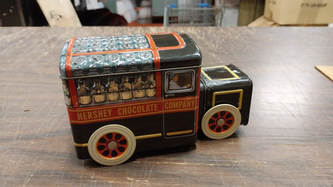 2000 Hershey Chocolate Company Milk Truck Candy Dish Tin Collectible Decor Candy