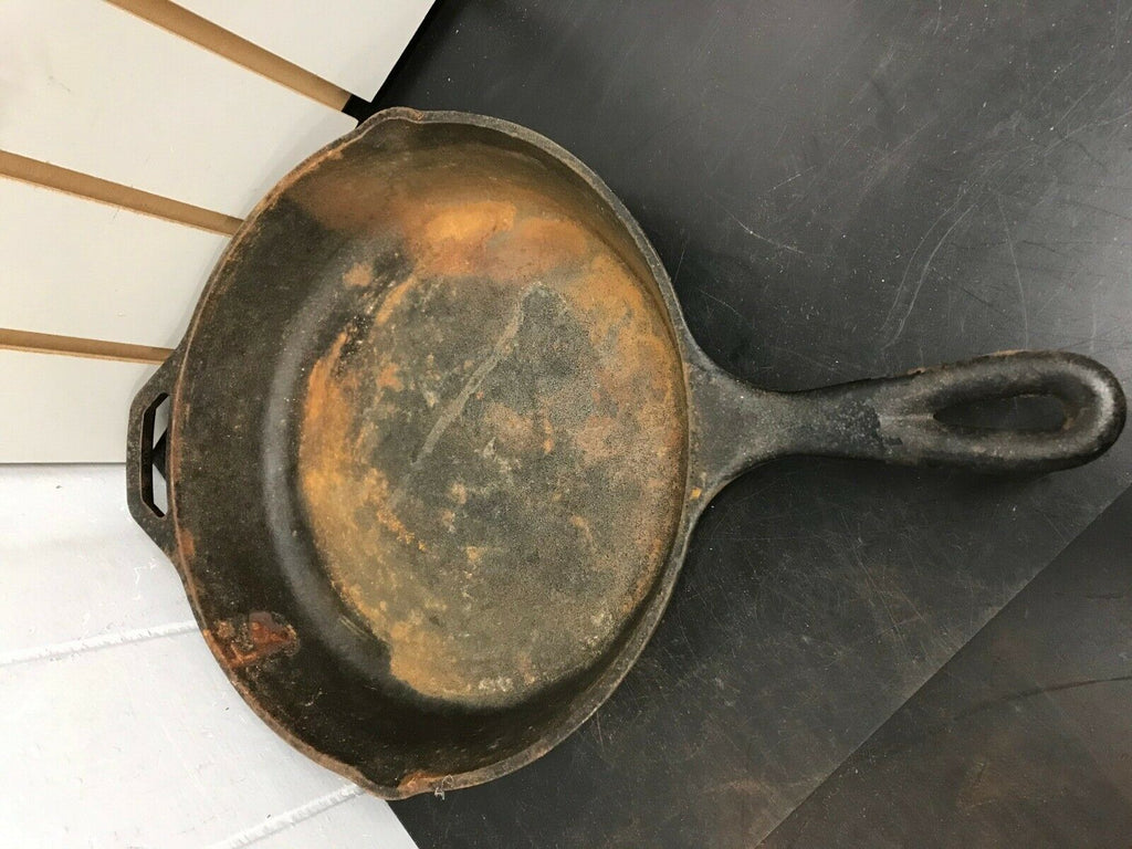 Vintage LODGE Cast Iron Skillet No. 8 8 2 Notch Pour 5SK Made In