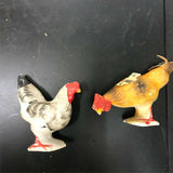 VINTAGE 4 CHICKENS 1 ROOSTER SMALL JAPAN PORCELAIN FARM HOUSE COUNTRY SHELF