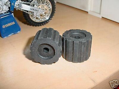 Xlcr Cafe Racer Gas Tank Mounts Rubbers Nos Harley 62143-77 Roadster Grommets