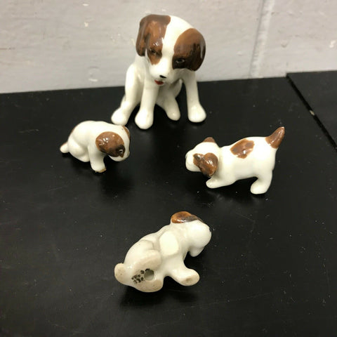 VINTAGE PORCELAIN DOGS MOM & PUPS FIGURINES JAPAN TINY SET DOG FAMILY SHELF