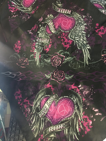 BANDANA BANNER HEART 00250