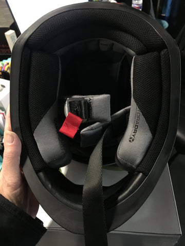 icon airform lycan helmet ICON AIRFORM LYCAN MED RED – cyclewarehouse.online
