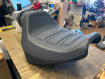 New T/o Seat Harley FXFB Fat Bob Softail 2018^ M8 Milwuakee Eigh 52000326 Ribbed