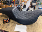 Extended Reach Step-Up Seats SADDLEMAN Road Street Glide 2008^ FLH BAGGER