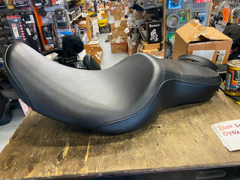 2004-2005 Harley Dyna Superglide Low rider Seat Stock FXD FXDL Smooth Factory
