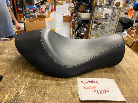 OEM Solo Seat New T/O Harley Sportster 2007^ Factory Harley 3.3 tank Smooth