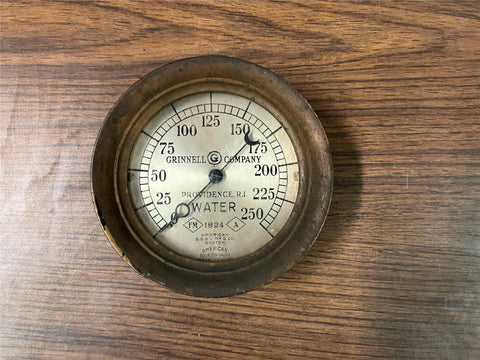 vtg antique 1924 American Bourdon Gauge Grinnell Company steam pressure gauge