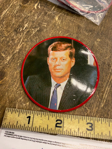 Vtg Political Party Election Pin Pinback John F Kennedy US President Voter 3"