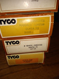 Vtg TYCO 4 Pc Lot Diesel Santa Fe Switcher Caboose Box Car Railroad Train Toy