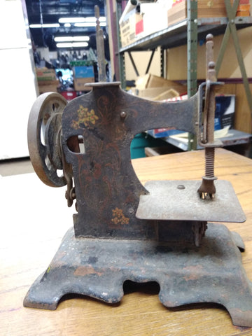 Antique Childs Sewing Machine Toy Germany Metal Hand Crank Painted Working