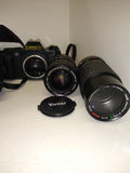 VTG Canon T70 T50 Camera Lot 50mm 1.8  Lens Vivitar 35 70mm 277T Speedlite Flash