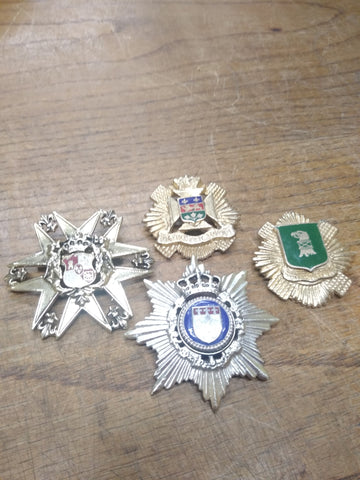 Vtg 4pc Brooch Pin Lot Gold Silver Tone Wiltshire Regiment Armed Armored & Ready