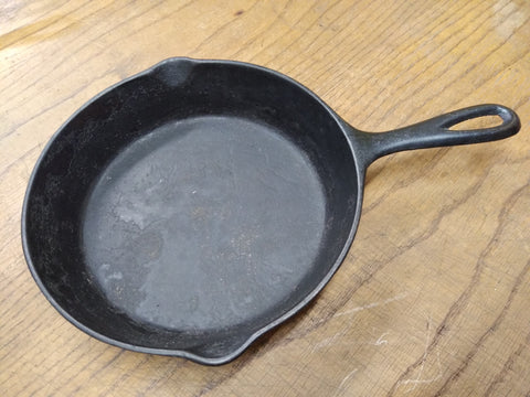 Vtg Lodge 3 Notch #5, 8" Cast Iron Skillet With Smoke Ring Sits Flat No Wobble