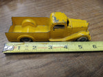 Vtg Tootsietoy Yellow Pickup Truck Cast Iron Pressed Metal Die Cast White Tires