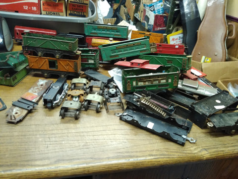 Vtg HUGE American Flyer Train Car Parts Lot Pre War Freight Tanker Caboose Truck