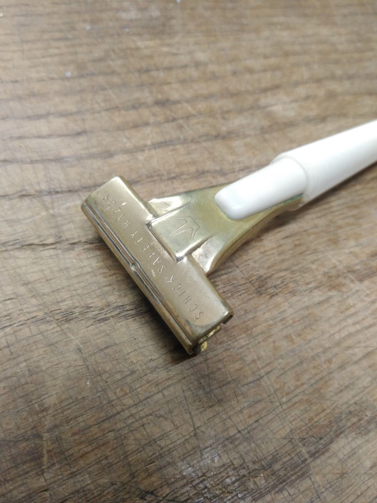 Vtg Men's Schick Injector Safety Razor Type J White Handle Gold Tone H ...