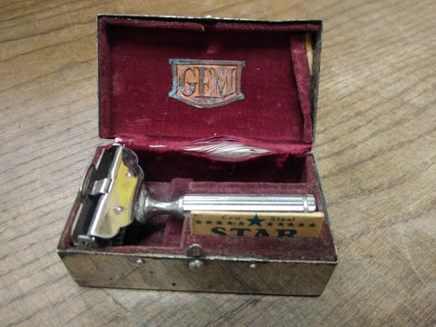 Vtg Gem Safety Travel Razor with Original Metal Case Box Shaving Kit