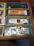 Vtg AHM Bachmann HO 8 Pc 2 Track Span Gantry Reefer Logging Box Car Lot w/Boxes