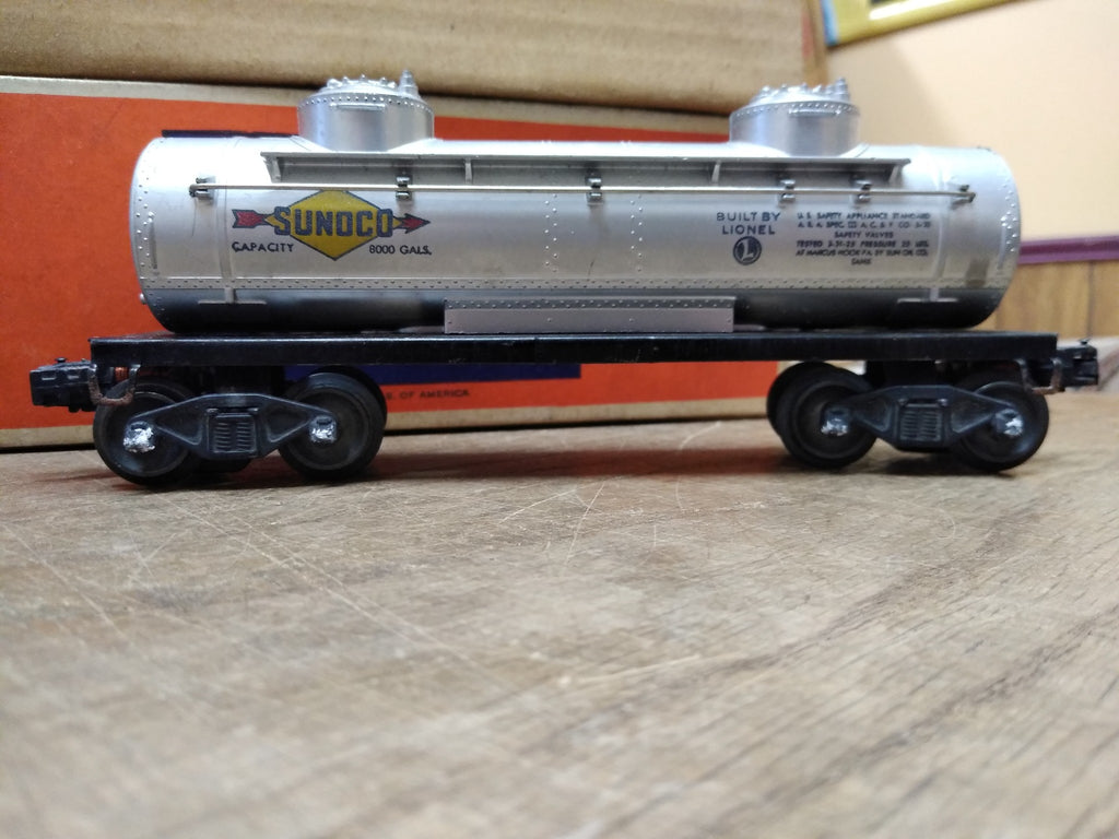 Vtg Lionel Lines O Gauge No. 2465 Sunoco 2 Dome Tank Car RR Train