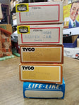 Vtg Life Like Tyco HO Gauge 5 Pc Train Car Lot Search Light Reefer Tank Box Cars