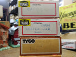 Vtg Life Like Tyco HO Gauge 5 Pc Train Car Lot Search Light Reefer Tank Box Cars