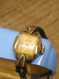 Vtg Women's Gruin Precision 17 Jewel 10KGP Watch Orig Clam Shell Box Works Great