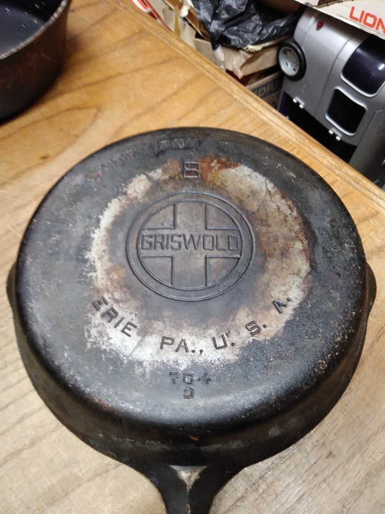 Vintage Griswold 8 Large Logo Cast Iron Plated Skillet and Lid 