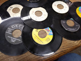 Vtg Huge 69 Pc 45 Record Lot w/Tune Tote Case Beetles Jaggerz Badfinger Doors ++