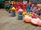 Vtg 67 Piece Assorted Plastic Toy Soldier Lot Army Knights Romans Cowboy Indians