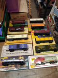 Vtg 11 Piece HO Scale Diesel Locomotive Train Car Lot Bachmann Walthers Laconia+