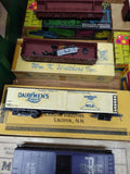 Vtg 11 Piece HO Scale Diesel Locomotive Train Car Lot Bachmann Walthers Laconia+