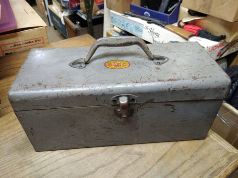 Vtg Simonsen Metal Products Tool Tackle Box NIKI THE DOG LOGO Boxes Of Quality!