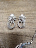 Vtg Stunning Unmarked Pale Blue Rhinestone 16 in Necklace Screw Back Earring Set