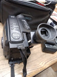 Vtg JVC Compact VHSC Model GR AX47 5 Head Camcorder with Bag Charger Tapes Cords