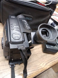 Vtg JVC Compact VHSC Model GR AX47 5 Head Camcorder with Bag Charger Tapes Cords