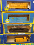 Vtg AHM HO Train Set Union Pacific Diesel Locomotive Cars Track Scenery+ Working