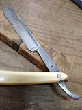 Vtg Antique Diamond USA Straight Shaving Razor with a Box in Good Shape!