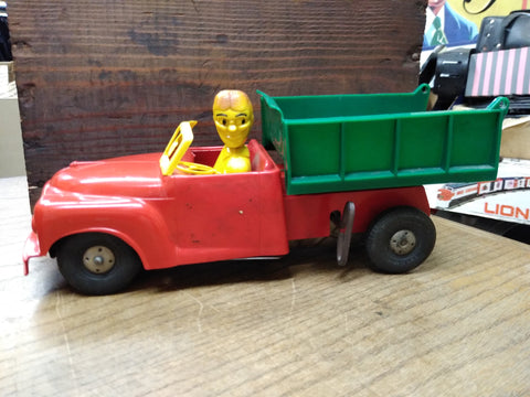 Vtg Marx Wind Up Red Dump Truck with Moving Driver and Dump Bed Made in The USA