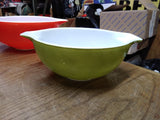 Vtg PYREX 2 1/2 Qt Cinderella Mixing Bowl Avocado Green Verde Good Condition!