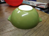 Vtg PYREX 2 1/2 Qt Cinderella Mixing Bowl Avocado Green Verde Good Condition!