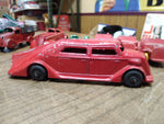 Vtg Manoil #705 Diecast Red Metal Streamline Sedan USA Very Good Condition!