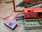 Vtg HO Scale Tyco #930 Freight Unloading Box Car Set #19720 Burlington in Box