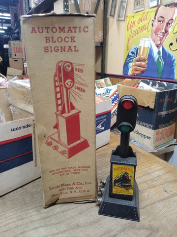 Vtg Louis Marx And Co Automatic Railroad Train Block Signal with Original Box!