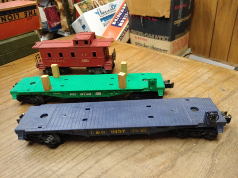 Vtg Lionel O Gauge 3 Pc Train Car Lot SP 6257 Caboose C&O 9157 PC 9158 Flat Beds